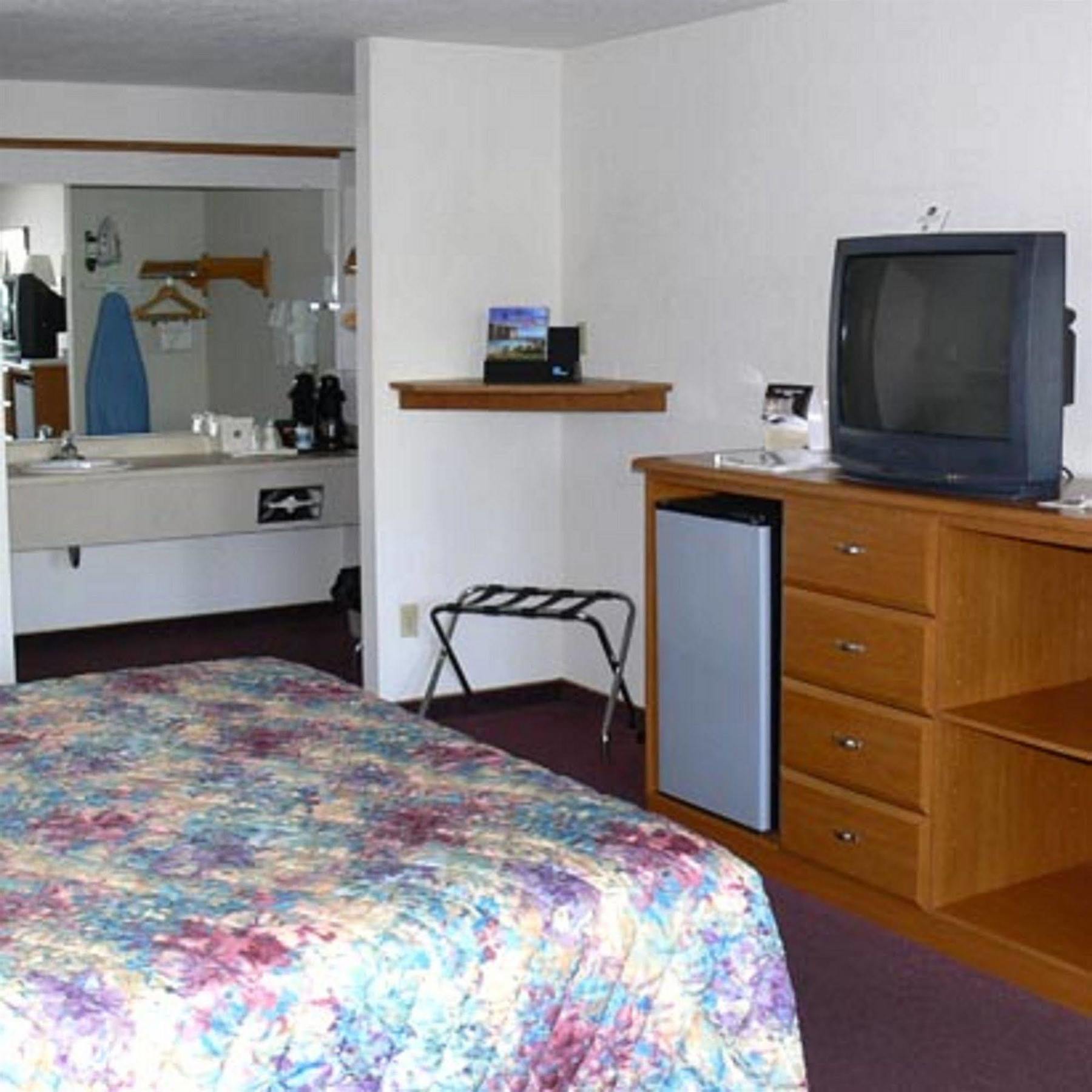 Brookings Inn Resort エクステリア 写真