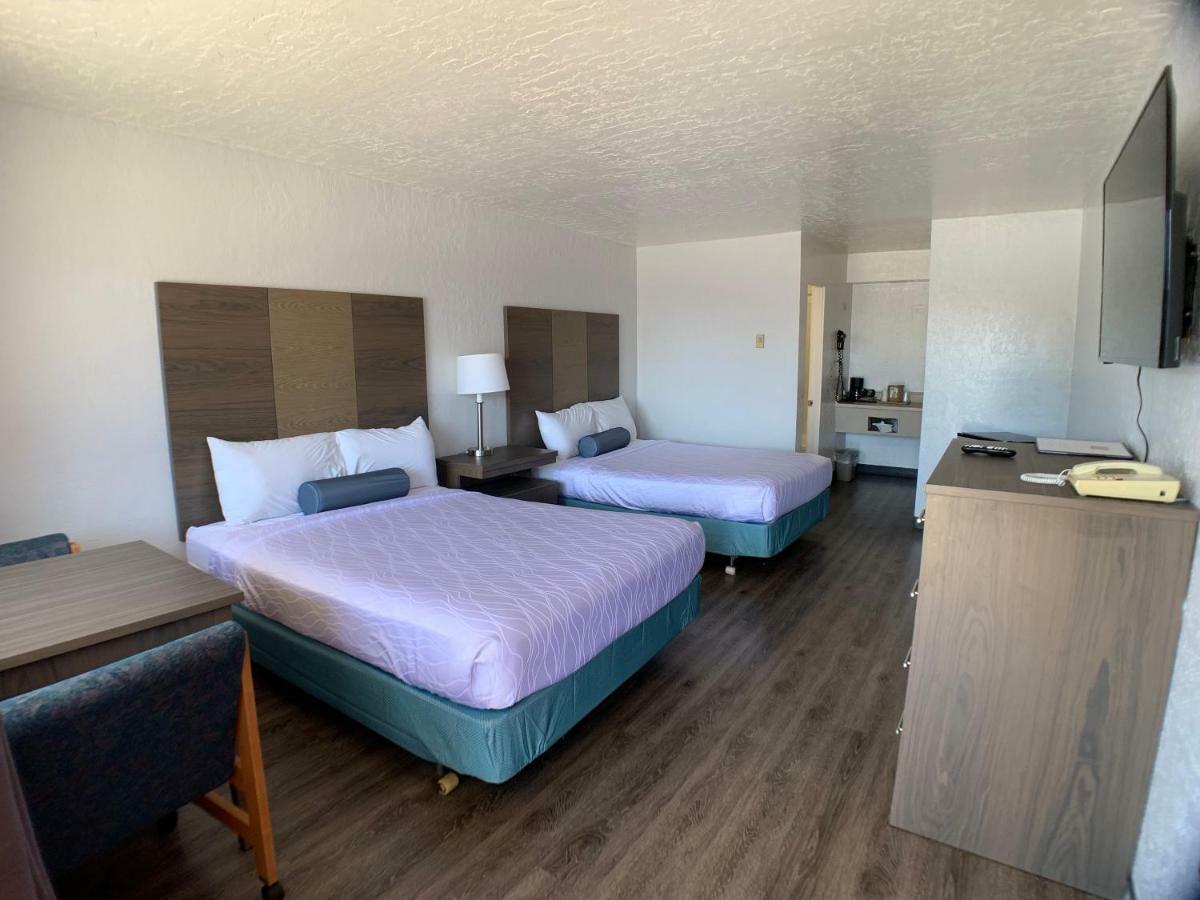 Brookings Inn Resort エクステリア 写真